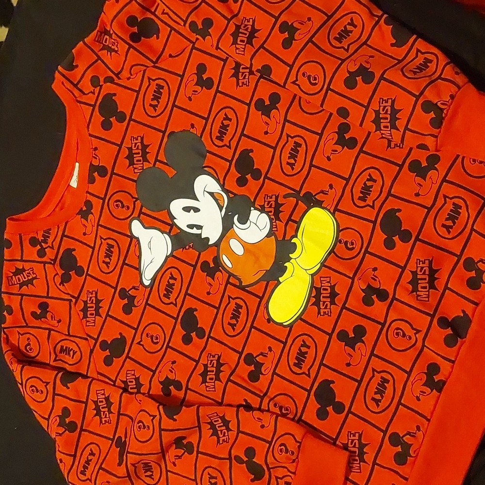 Women's Mickey Mouse Sweat Shirt
